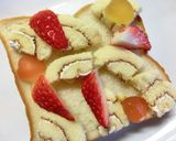 ロールケーキと苺とグミのトースト作り方4写真