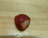 いちごのバラの切り方　飾り切り作り方1写真