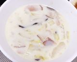 白菜とベーコンのミルクスープ作り方5写真