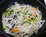 簡単！豚バラもやしのカレー生姜焼き作り方3写真