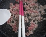 生姜がピリッ！豚ひき肉の炒め物作り方3写真