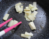 生姜たっぷり卵とカニカマの炒め物作り方4写真