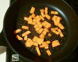 生揚げと人参の味噌炒め♪作り方1写真