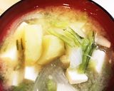 新玉☆じゃが芋☆豆腐☆蕪の葉の味噌汁作り方4写真
