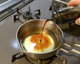 チャーハンと小麦粉を練り合わせて作るうどんの麺作り方8写真