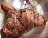 ボリューム満点！さつまいもと鶏の甘辛炒め作り方3写真