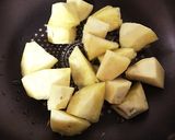 ボリューム満点！さつまいもと鶏の甘辛炒め作り方5写真