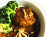 簡単☆チーズの入った和風煮込みハンバーグ作り方4写真