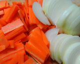鶏肉とほうれん草コーンの味噌煮込みスープ作り方1写真