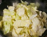 ☆豚肩ロース薄切りときゃべつ炒め☆作り方7写真