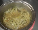 コンソメと塩だけでオニオングラタンスープ作り方3写真