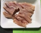 鶏むね肉と大葉のチーズ挟み春巻き☆作り方1写真
