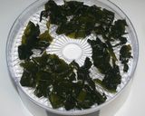 簡単☆乾燥わかめで韓国風牛肉レタススープ作り方3写真