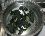 簡単☆乾燥わかめで韓国風牛肉レタススープ作り方7写真