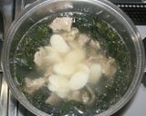 簡単☆乾燥わかめで韓国風牛肉レタススープ作り方10写真