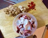 タコとしめじのペペロンチーノ作り方1写真