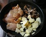 りんごで柔らか鶏ソテー♪作り方3写真
