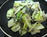 簡単★旬の白菜と豚肉の塩こんぶ炒め作り方4写真