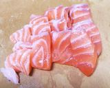 簡単!おつまみ☆サーモンの柚子胡椒和え作り方1写真