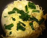 豚骨味！あさりとホウレン草の汁なし王将麺作り方3写真