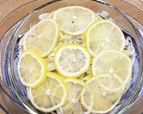 もも肉のさっぱりレモン蒸し作り方3写真