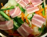 餃子と赤白緑野菜たっぷりＷ味噌ラーメン作り方4写真