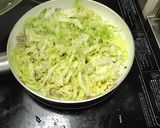 キャベツたっぷり焼きそば作り方1写真