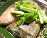 ごま油がジュー！イトヨリの中華風酒蒸し☆作り方3写真