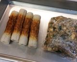 餃子のタネをリメイク♪ちくわの肉詰め作り方1写真