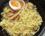 塩ラーメン+ナチュラルチーズ+焼き鮭作り方1写真