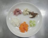 小麦アレルギー対応　米粉のっぺい汁作り方1写真