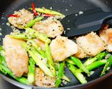 黒胡椒ビリビリ☆鶏肉のガーリック炒め作り方5写真