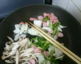 簡単ランチ☆ナポリターナうどん作り方2写真