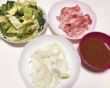 簡単♡豚バラとキャベツの味噌炒め〜作り方1写真