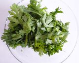 春菊のマスマヨ和え作り方1写真
