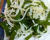 ☆茎わかめともやしの和えもの☆作り方4写真