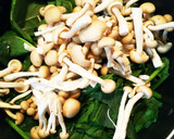 鶏がらで簡単！ほうれん草としめじの卵炒め作り方5写真