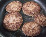 ☆絶品!ふんわり煮込みデミソ・ハンバーグ作り方6写真