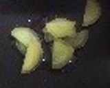 鶏皮と蒟蒻炒め。作り方4写真