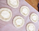 菓子パン☆クリームチーズ&ジャムパン☆作り方3写真