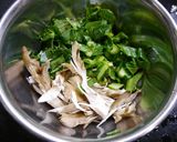 免疫力アップ！舞茸小松菜の味噌汁作り方1写真