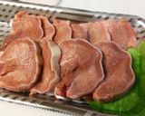 豚タンはちみつ味噌漬け、蒸し焼き♪作り方1写真