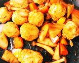 うずらの卵入り鶏挽肉団子炒め作り方4写真