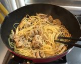 きのこと豚肉のオイマヨにんにくパスタ作り方4写真