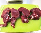 鹿肉のシチュー 圧力鍋でホロホロに作り方1写真