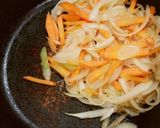 ツナと野菜の味噌クリームうどん作り方3写真