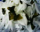 新玉ねぎとワカメのポン酢和え(*^^*)作り方1写真