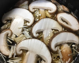 大きな椎茸とエノキのきのこおかゆ作り方7写真