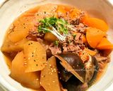 有機大根と黄色人参の牛肉煮~胡麻かけ~作り方4写真