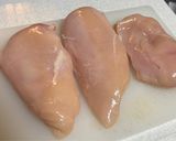 簡単万能！しっとり鶏ハム（サラダチキン）作り方1写真